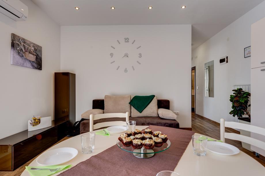 Apartment Tika *