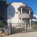 Apartman Tika